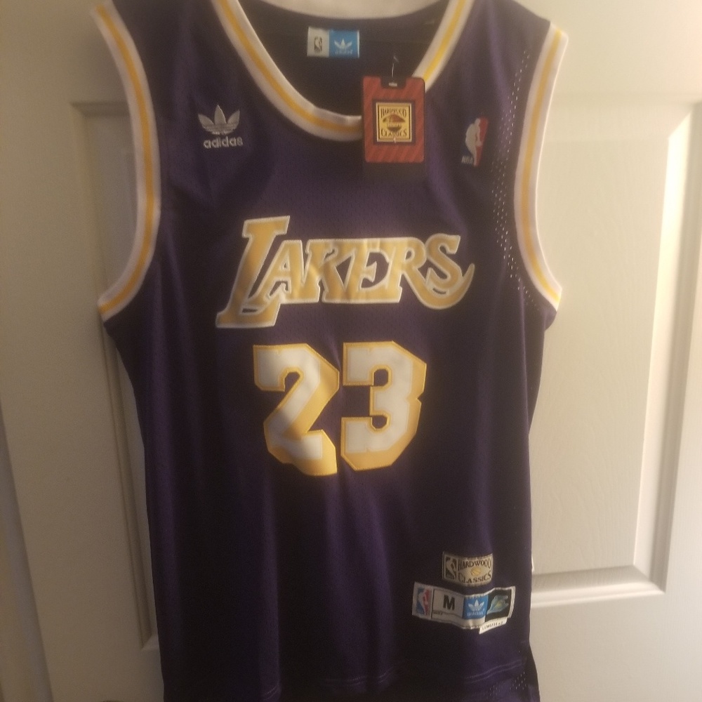 Lebron Lakers jersey